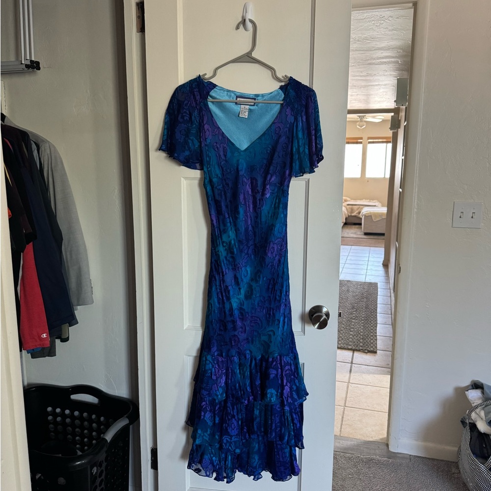Elegant Vintage Blue and Purple Women's Dress